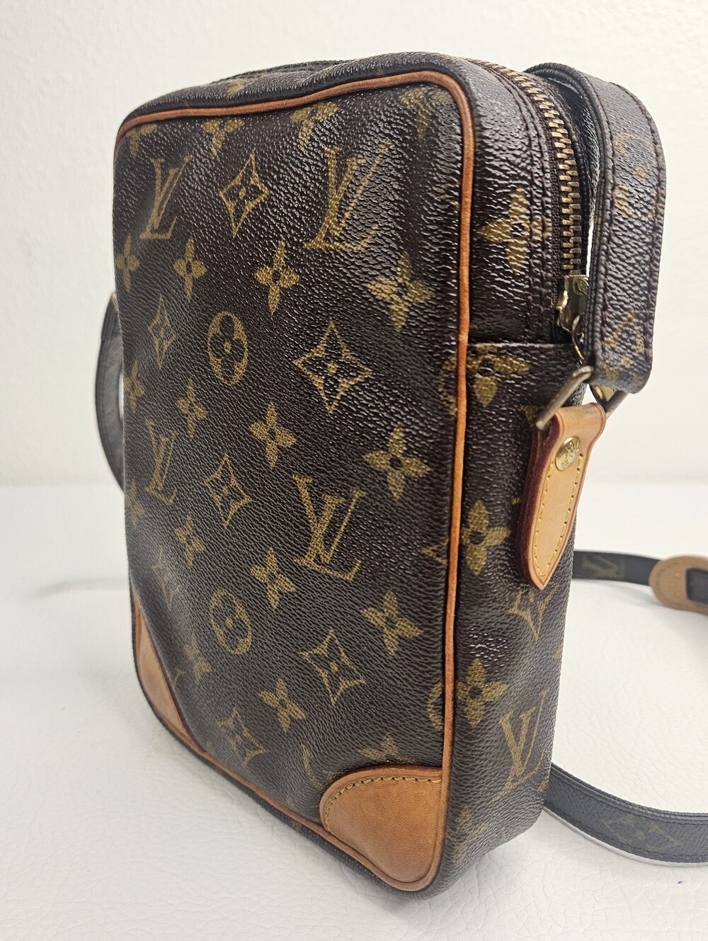 Authentic Louis Vuitton LV Danube PM Crossbody Bag | Shoulder Bag | w/Dustbag - Picture 3 of 14